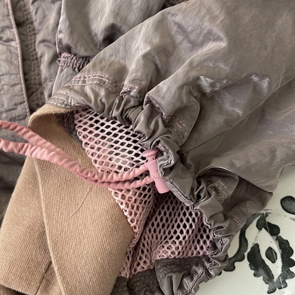 NWOT Free People Movement Light Jacket Size Small - Picture 4 of 11